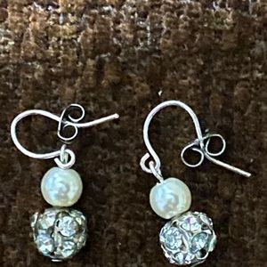 Dangle earrings